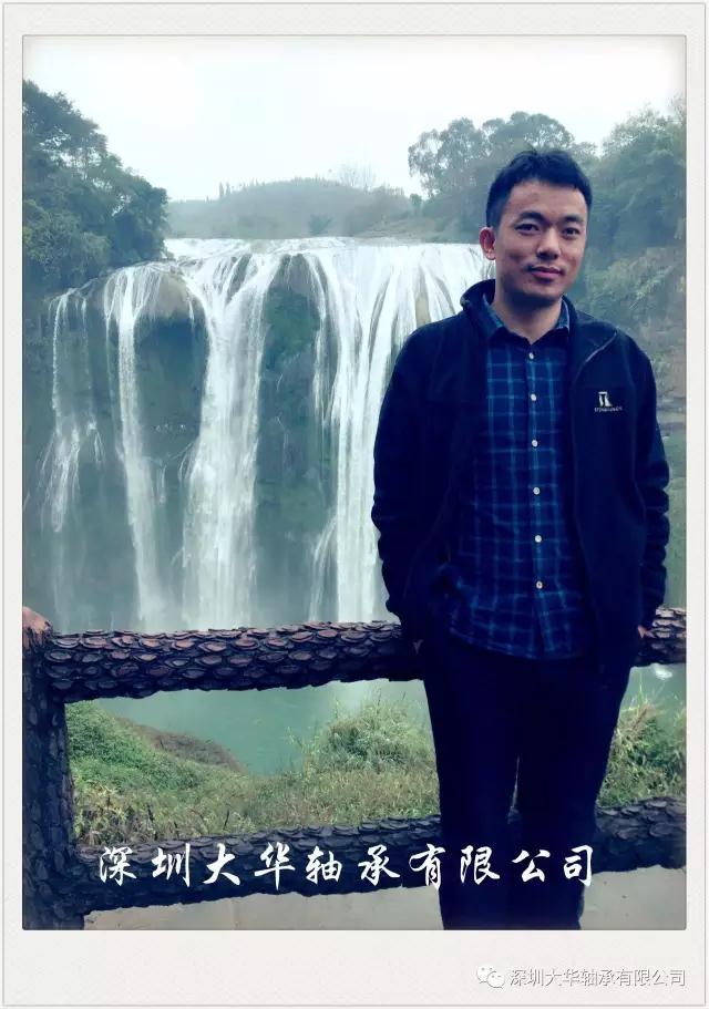 來一張浦經理的特寫，有沒有長得很像李彥宏？